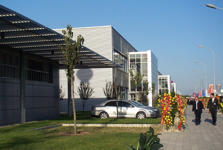02-323.jpg