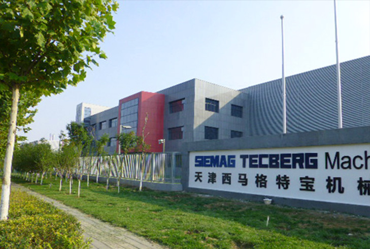 04-946.jpg